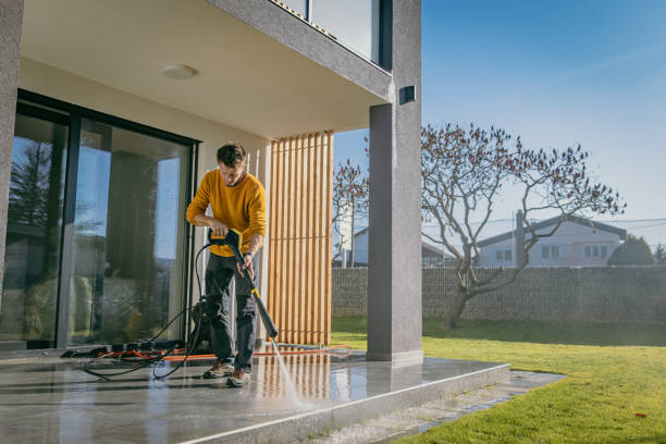 Best Driveway Pressure Washing  in Gladstone, OR