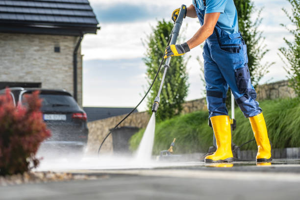 Best Pool Deck Cleaning  in Gladstone, OR